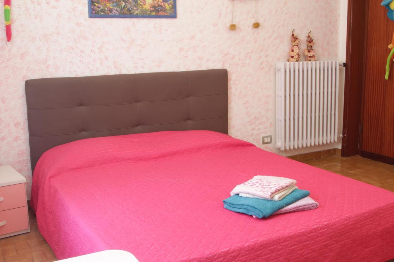 Villa Chiara Affitta Camere Carrara Zewnętrze zdjęcie