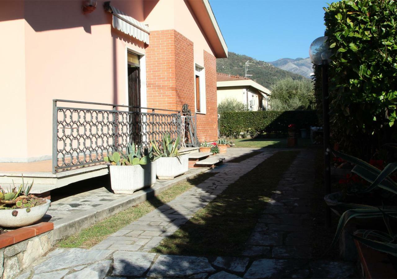Villa Chiara Affitta Camere Carrara Zewnętrze zdjęcie